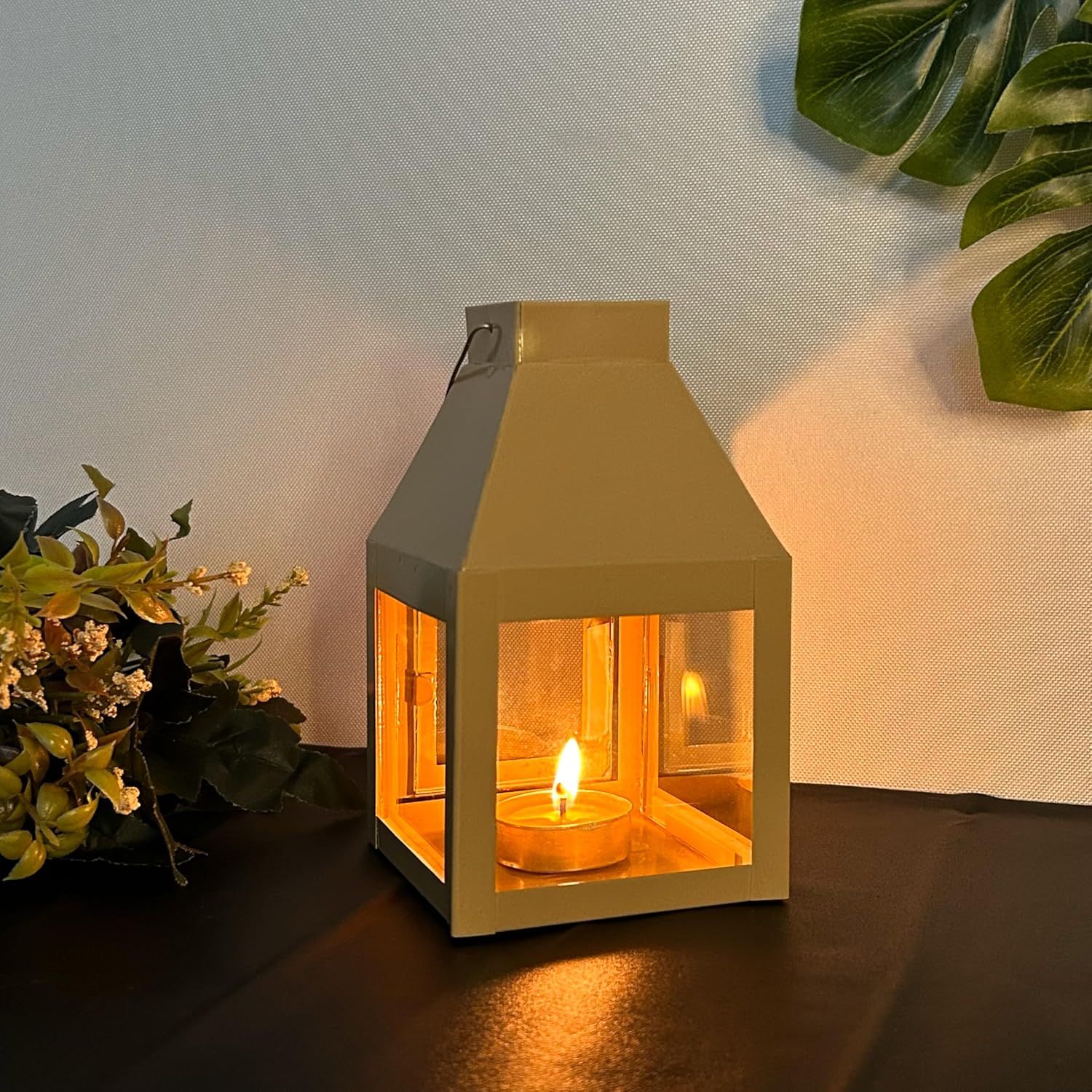 Lantern candle holder